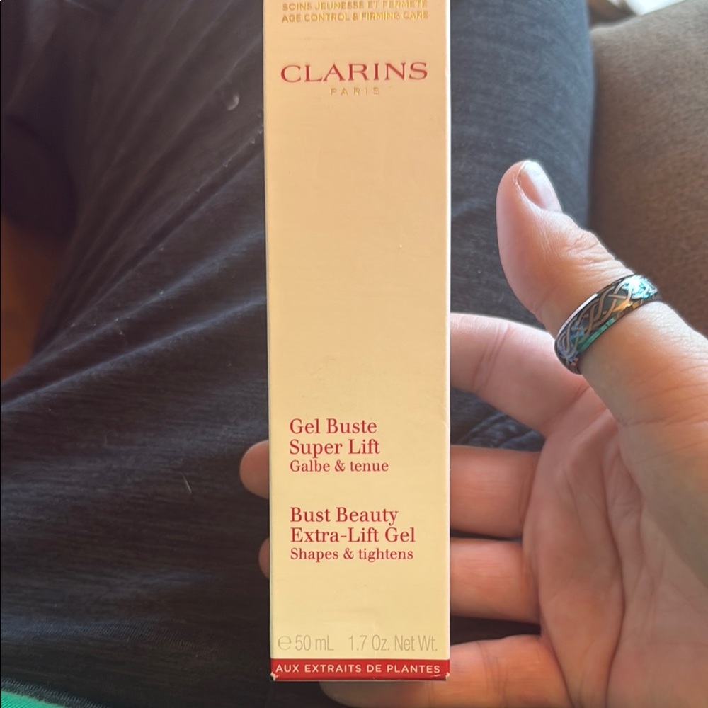 Clarins Bust Beauty Extra-Lift Gel - Red and Cream